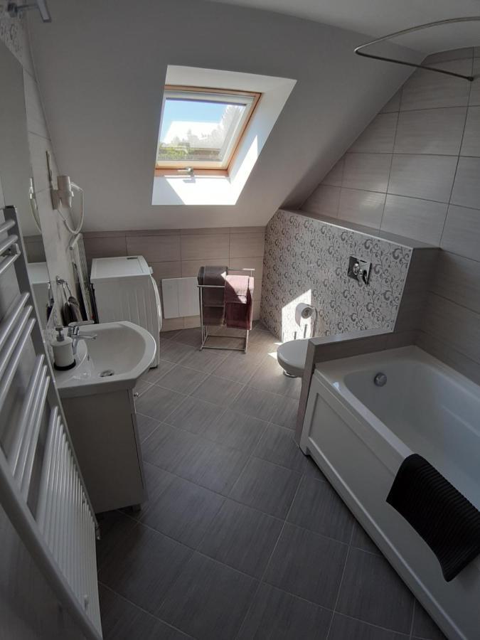 Profi Keco Apartman Balatonalmádi Eksteriør billede