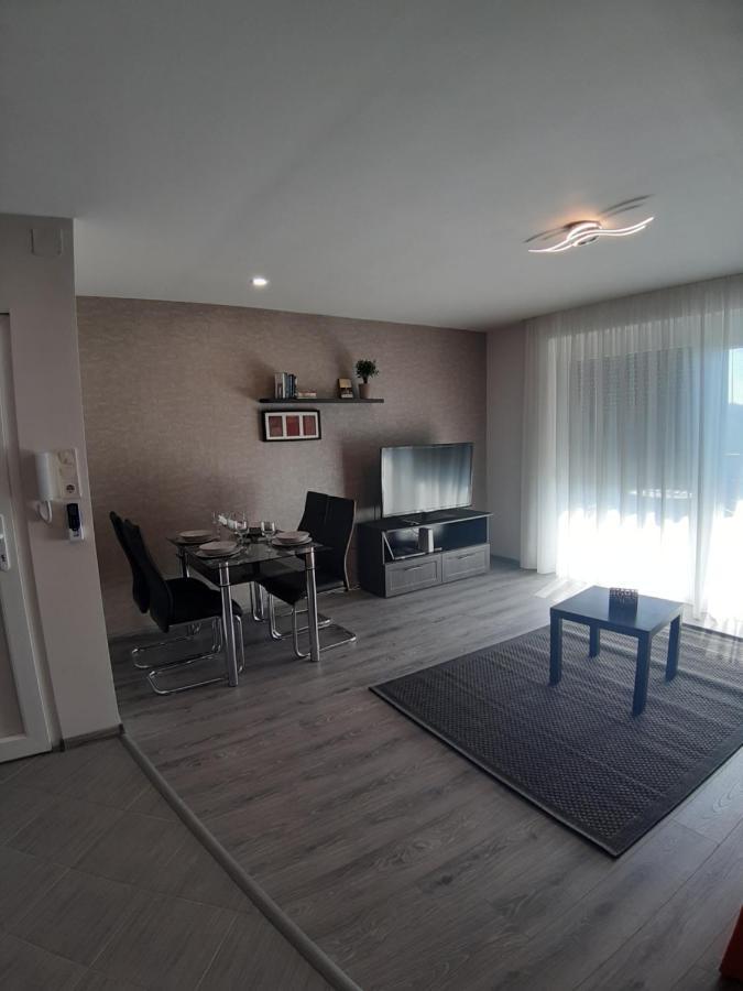 Profi Keco Apartman Balatonalmádi Eksteriør billede