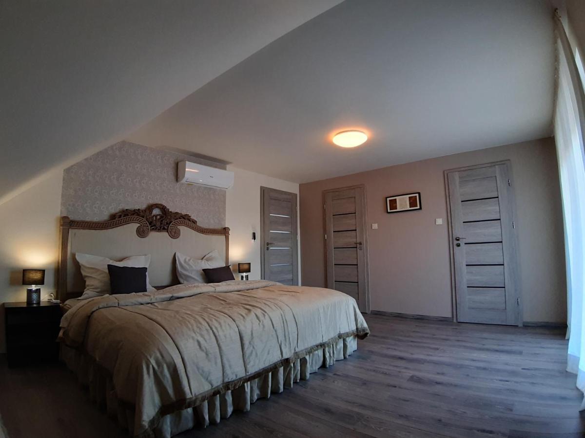 Profi Keco Apartman Balatonalmádi Eksteriør billede